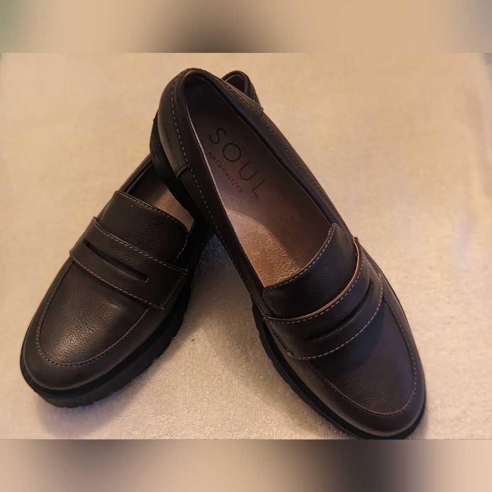 Size 8 M  Soul Naturalizer, Grey-Brown,